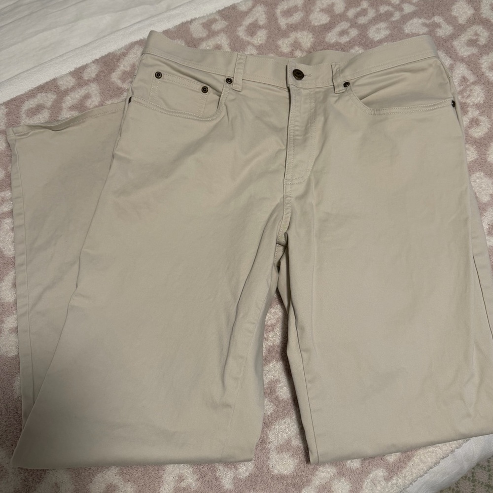 Onward Reserve 34x30 Khaki Pants (NWOT)